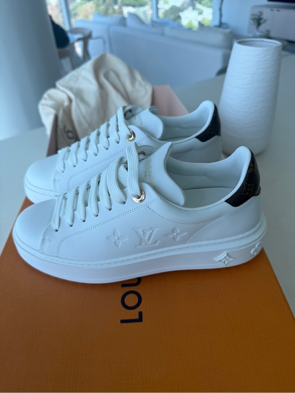 NEW Louis Vuitton Women’s Time Out Sneakers- White/Gold Monogram